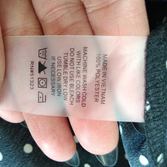 Vintage 80 Chic Black And White Blouse with Polka Dots and Bow. Billowy Sleeves - Picture 4 of 5